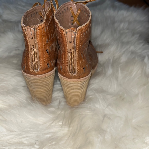 Jeffrey Campbell lace up peep toe shoes from Anthropology - Picture 3 of 4